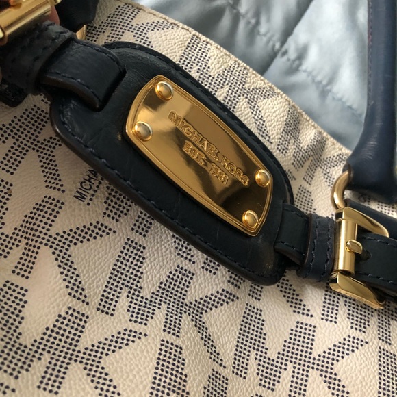 •SOLD• - Picture 4 of 5